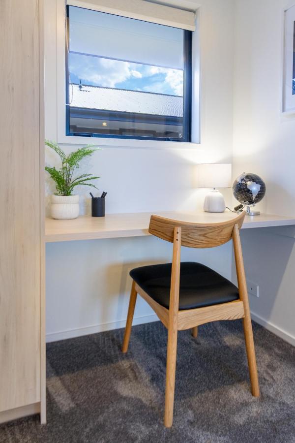 1 Bedroom 1 Bath, Executive Escape, Northlands Mall Christchurch Exterior photo