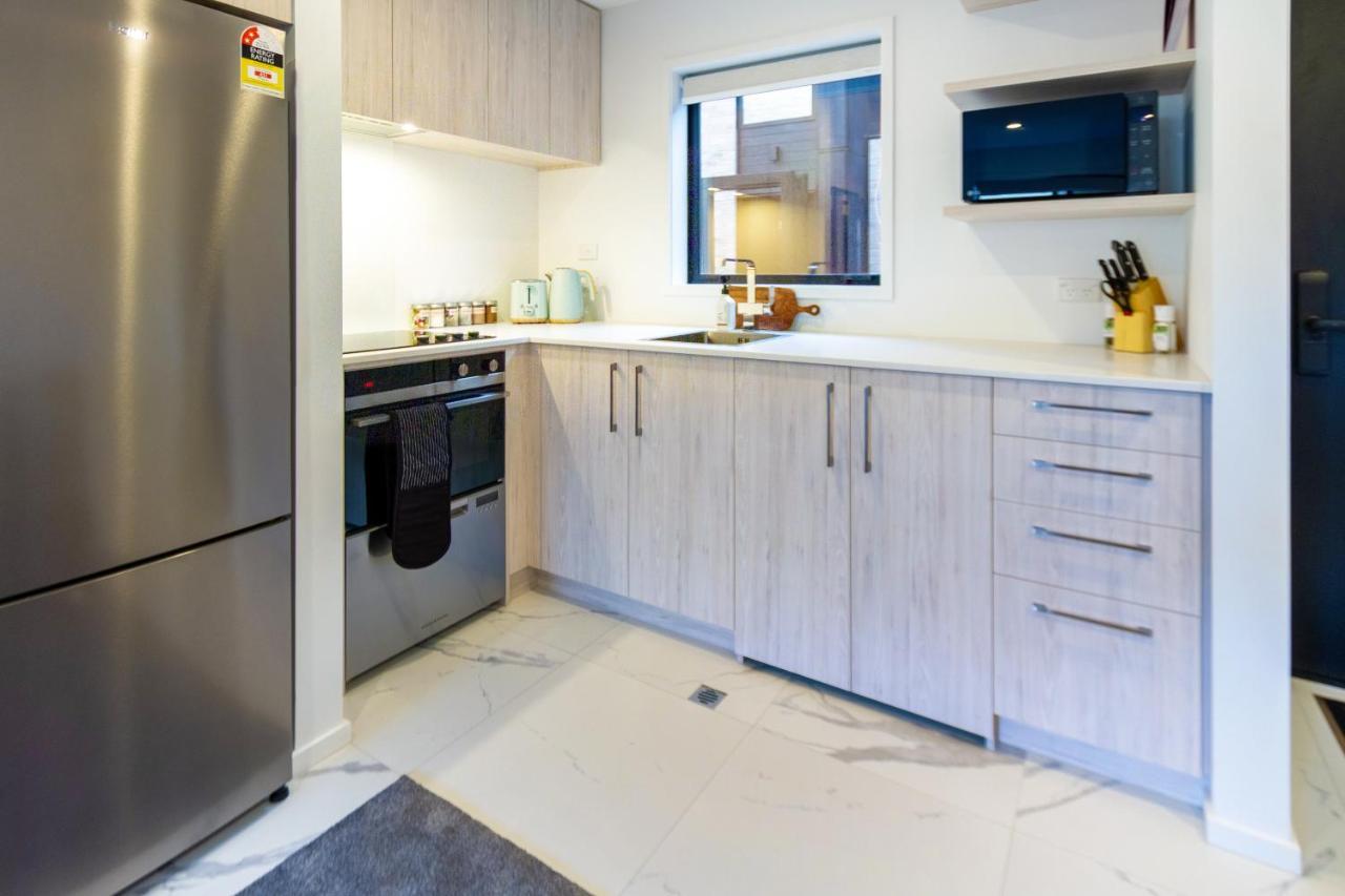 1 Bedroom 1 Bath, Executive Escape, Northlands Mall Christchurch Exterior photo